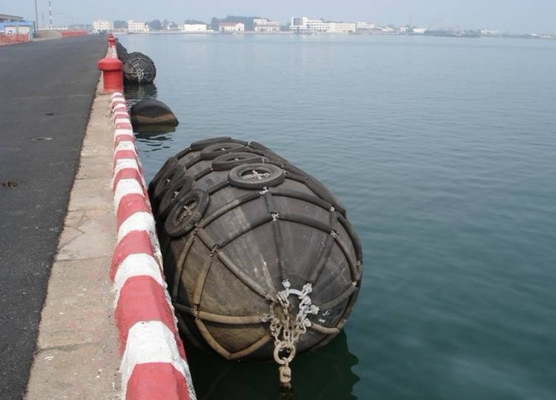 La BV certificó las defensas neumáticas de Yokohama ISO 17357 de goma inflables de la defensa para las naves