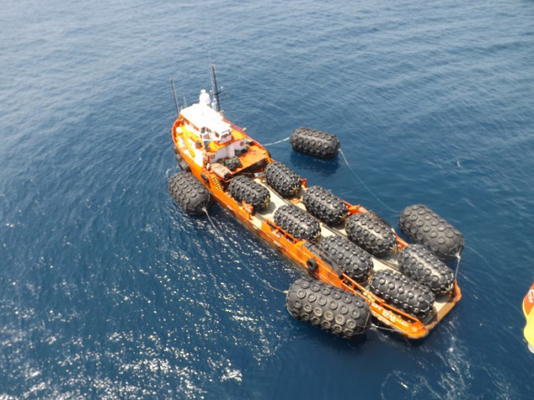 Defensa marina inflable del barco de goma de la red del neumático de Yokohama