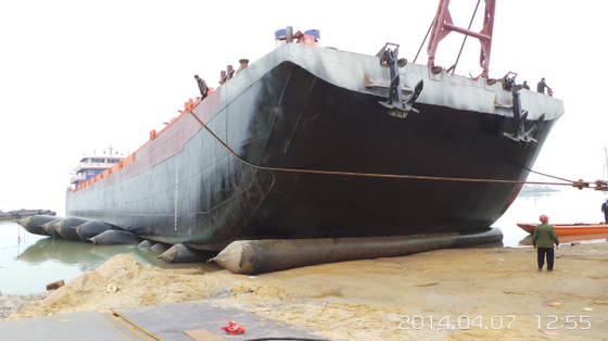Sacos hinchables de elevación inflables del barco de la explosión que atracan del saco hinchable de goma anti de la nave