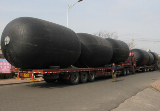 Color negro Sling Tipo Yokohama Fender para barco a barco