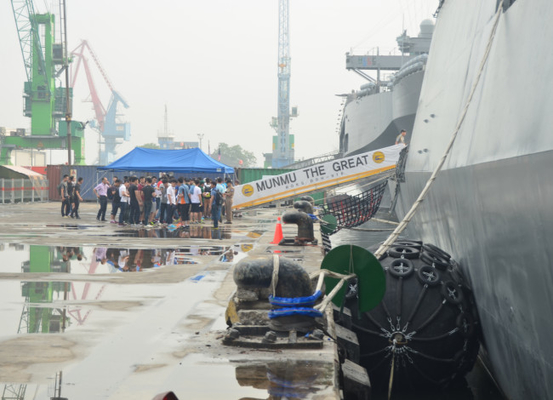 Barco que amarra la defensa de goma de goma de la defensa 0.05mpa Yokohama de la nave de la protección