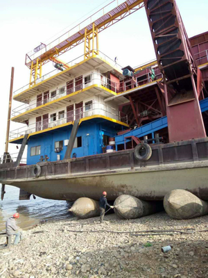 Saco hinchable de goma de la nave estándar del ISO 14409 que construye el saco hinchable de lanzamiento del barco negro